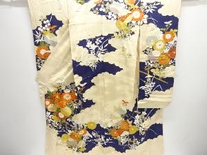 アンティーク　草花模様刺繍振袖